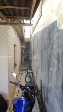 Imagem Casa com 1 Quarto à Venda, 100 m² em Califórnia - Itaguaí Imagem Casa com 1 Quarto à Venda, 100 m² em Califórnia - Itaguaí