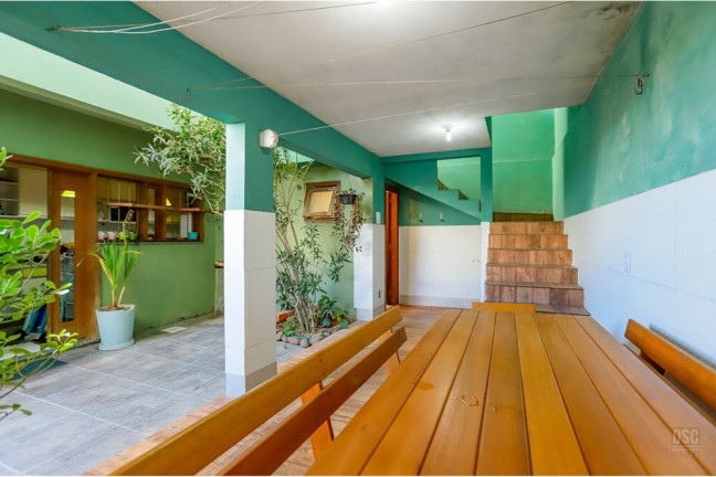 Imagem Casa com 3 Quartos à Venda, 185 m² em Hípica - Porto Alegre Imagem Casa com 3 Quartos à Venda, 185 m² em Hípica - Porto Alegre