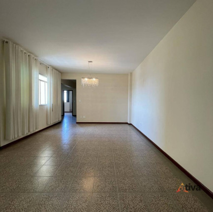 Imagem Apartamento com 2 Quartos à Venda, 120 m²
