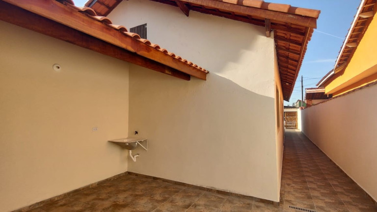 Imagem Casa com 2 Quartos à Venda, 65 m² em Loty - Itanhaém Imagem Casa com 2 Quartos à Venda, 65 m² em Loty - Itanhaém