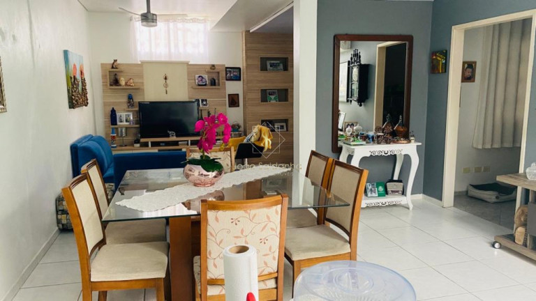 Imagem Casa com 3 Quartos à Venda,  em Centro - Guaratuba