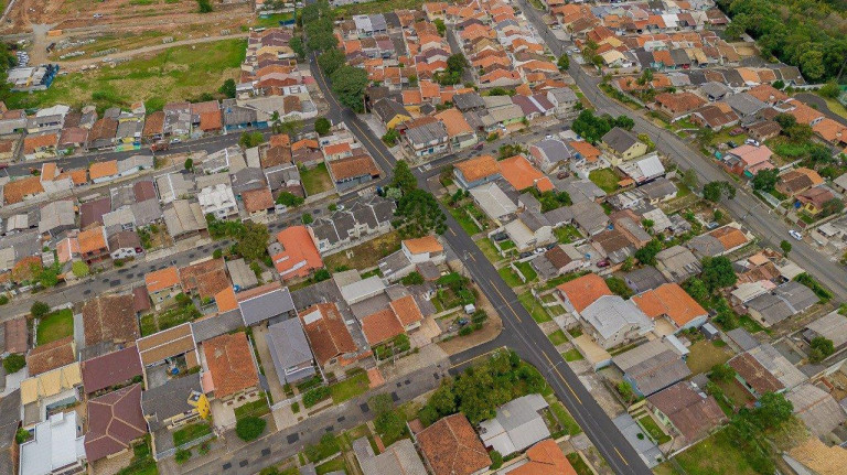Imagem Terreno à Venda, 390 m² em Orleans - Curitiba Imagem Terreno à Venda, 390 m² em Orleans - Curitiba