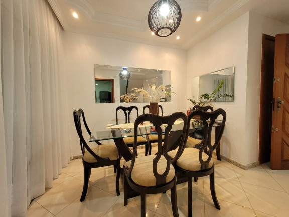 Imagem Casa com 3 Quartos à Venda, 111 m² em Novo Mundo - Curitiba Imagem Casa com 3 Quartos à Venda, 111 m² em Novo Mundo - Curitiba
