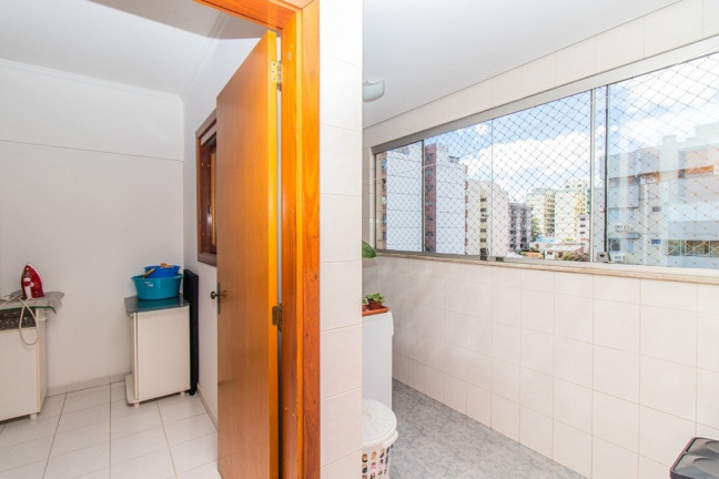 Imagem Apartamento com 3 Quartos à Venda, 146 m² em Centro - Canoas
