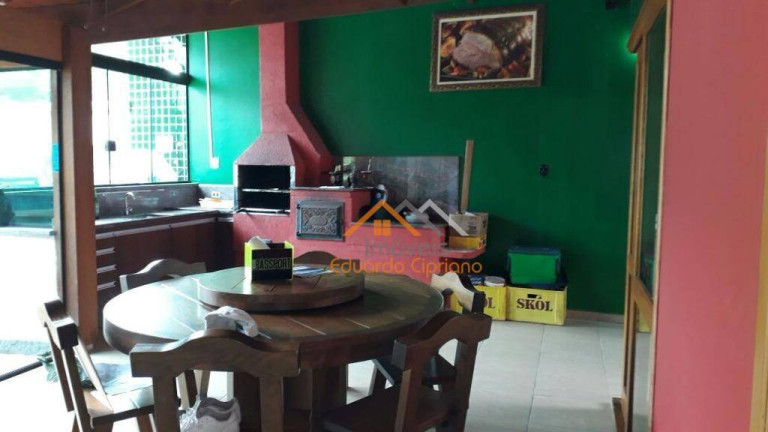 Imagem Casa com 4 Quartos à Venda, 199 m² em Prainha - Caraguatatuba