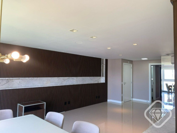 Imagem Apartamento com 3 Quartos à Venda,  em Cristal - Porto Alegre