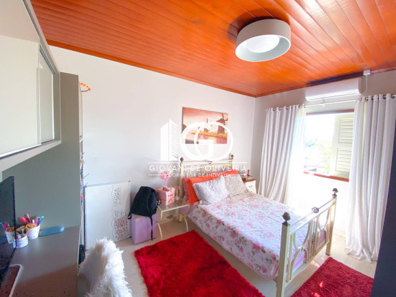 Imagem Casa com 3 Quartos à Venda, 192 m² em São Luiz - Criciúma