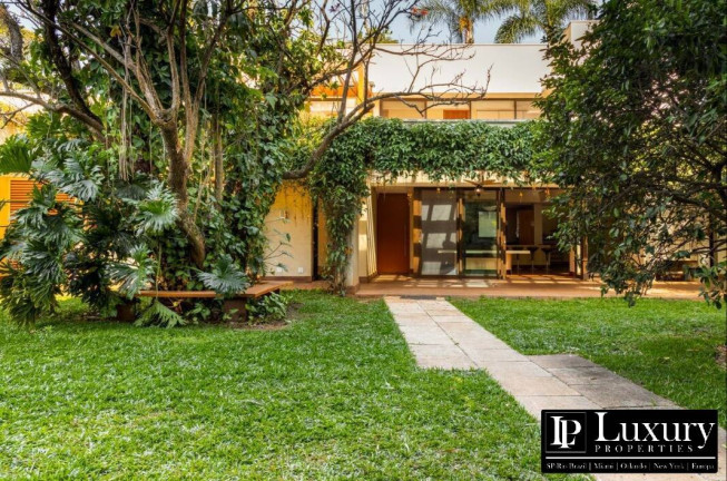 Imagem Casa com 4 Quartos à Venda, 1.019 m² em Alto De Pinheiros - São Paulo