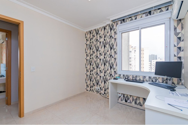 Imagem Apartamento com 3 Quartos à Venda, 82 m² em Passo Da Areia - Porto Alegre