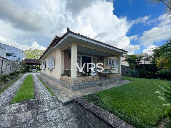 Imagem Casa com 3 Quartos à Venda, 141 m² em Várzea - Teresópolis