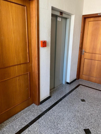 Imagem Imóvel à Venda, 64 m² em Menino Deus - Porto Alegre Imagem Imóvel à Venda, 64 m² em Menino Deus - Porto Alegre
