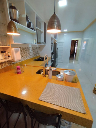Imagem Casa com 4 Quartos à Venda, em Centro - São Pedro Da Aldeia Imagem Casa com 4 Quartos à Venda, em Centro - São Pedro Da Aldeia