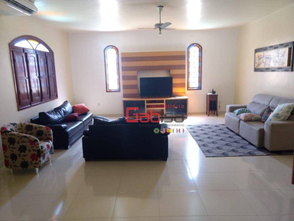 Casa com 3 Quartos à Venda, 283 m² em Centro - São Pedro Da Aldeia