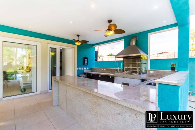 Imagem Casa com 8 Quartos à Venda, em Tabatinga - Caraguatatuba Imagem Casa com 8 Quartos à Venda, em Tabatinga - Caraguatatuba