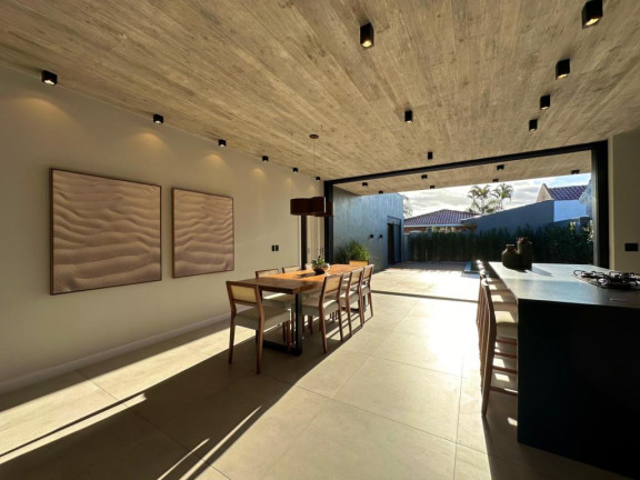 Imagem Casa com 4 Quartos à Venda, 207 m² em Xangri-la - Capao Da Canoa Imagem Casa com 4 Quartos à Venda, 207 m² em Xangri-la - Capao Da Canoa