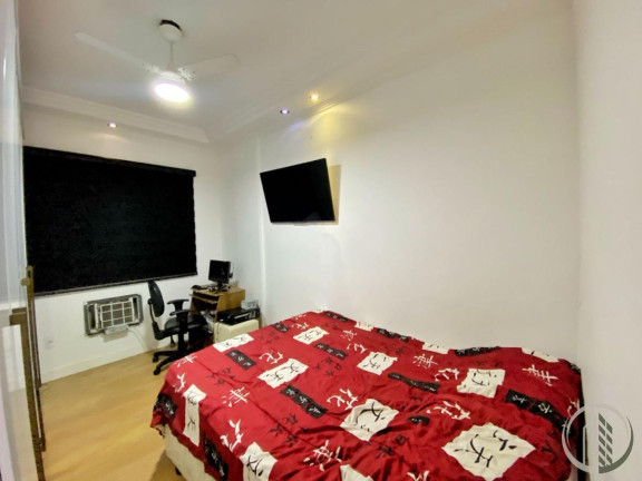 Imagem Apartamento com 3 Quartos à Venda, 204 m² em Marapé - Santos