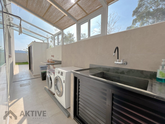 Imagem Casa de Condomínio com 4 Quartos à Venda, 190 m² em Tamboré - Santana De Parnaíba Imagem Casa de Condomínio com 4 Quartos à Venda, 190 m² em Tamboré - Santana De Parnaíba