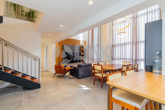 Imagem Apartamento com 3 Quartos à Venda, 182 m² em Menino Deus - Porto Alegre Imagem Apartamento com 3 Quartos à Venda, 182 m² em Menino Deus - Porto Alegre