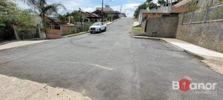 Imagem Terreno à Venda, 1.621 m² em Itoupava Central - Blumenau Imagem Terreno à Venda, 1.621 m² em Itoupava Central - Blumenau