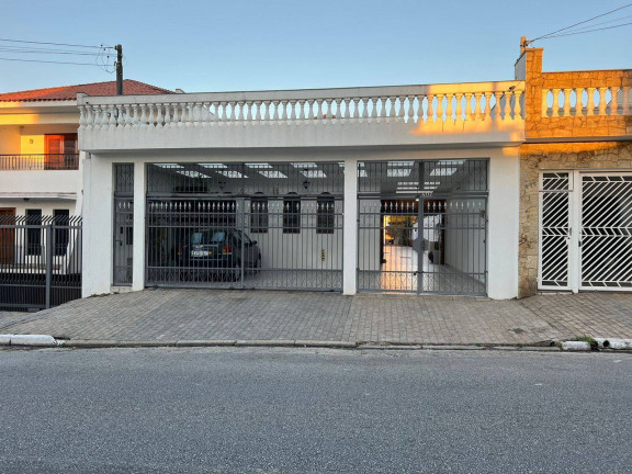 Casa com 4 Quartos à Venda, 450 m² em Vila Carrão - São Paulo