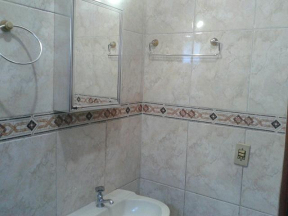 Imagem Casa com 1 Quarto à Venda, 62 m² em Vila Tupi - Praia Grande