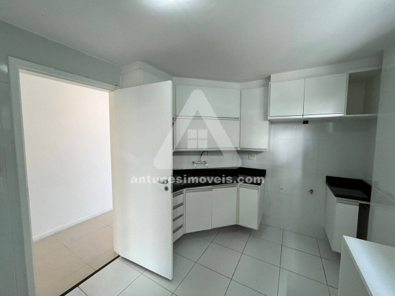 Imagem Apartamento com 4 Quartos à Venda, 180 m² em Praia Do Forte - Cabo Frio Imagem Apartamento com 4 Quartos à Venda, 180 m² em Praia Do Forte - Cabo Frio