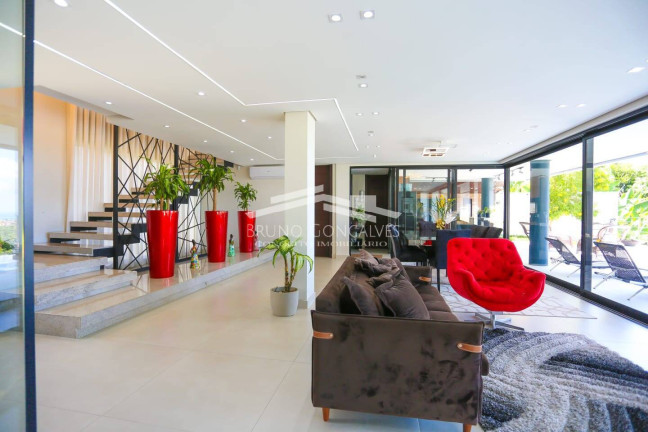 Imagem Casa com 4 Quartos à Venda, 391 m² em Porto Seguro Imagem Casa com 4 Quartos à Venda, 391 m² em Porto Seguro