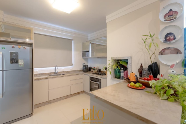 Imagem Apartamento com 3 Quartos à Venda, 133 m² em Centro - Balneário Camboriú Imagem Apartamento com 3 Quartos à Venda, 133 m² em Centro - Balneário Camboriú