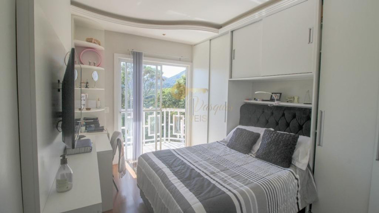 Imagem Casa com 3 Quartos à Venda, 337 m² em Tijuca - Teresópolis Imagem Casa com 3 Quartos à Venda, 337 m² em Tijuca - Teresópolis