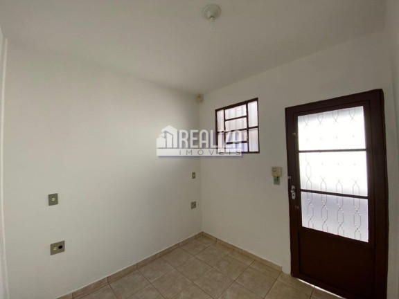 Imagem Casa com 2 Quartos à Venda, 353 m² em Vila São Vicente - Uberaba Imagem Casa com 2 Quartos à Venda, 353 m² em Vila São Vicente - Uberaba