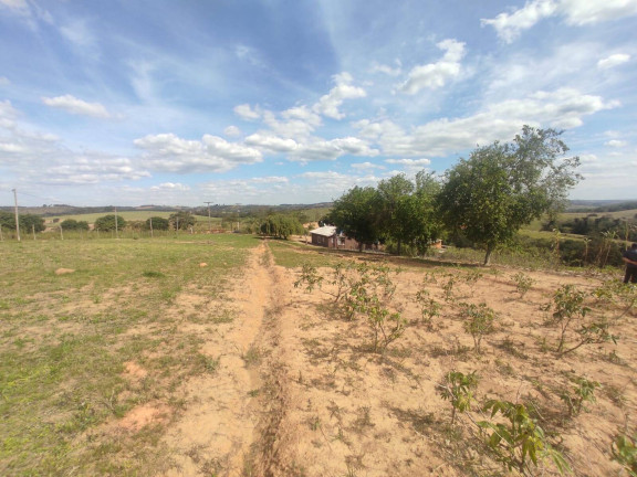 Imagem Chácara com 2 Quartos à Venda, 22.000 m² em Bairro Dos Leites - Piedade Imagem Chácara com 2 Quartos à Venda, 22.000 m² em Bairro Dos Leites - Piedade