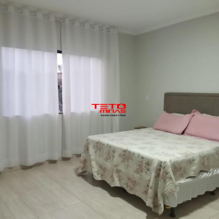 Imagem Casa com 3 Quartos à Venda, 170 m² em São Lourenço - São Lourenço
