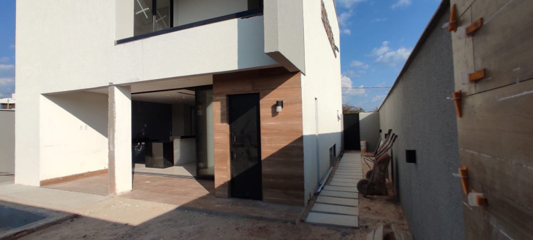 Imagem Casa com 3 Quartos à Venda, 183 m² em Vale Quem Tem - Teresina