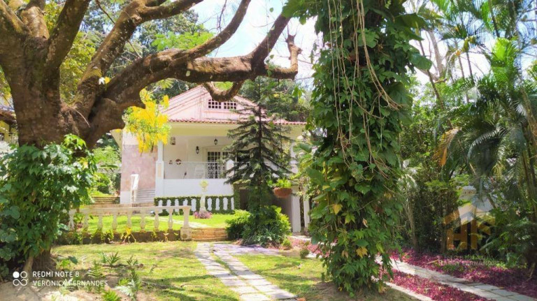 Casa com 3 Quartos à Venda, 250 m² em Sítio Dos Pintos - Recife