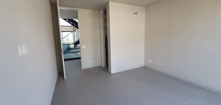 Imagem Casa com 5 Quartos à Venda, 185 m² em Alphaville Centro Industrial E Empresarial/alphaville. - Barueri Imagem Casa com 5 Quartos à Venda, 185 m² em Alphaville Centro Industrial E Empresarial/alphaville. - Barueri