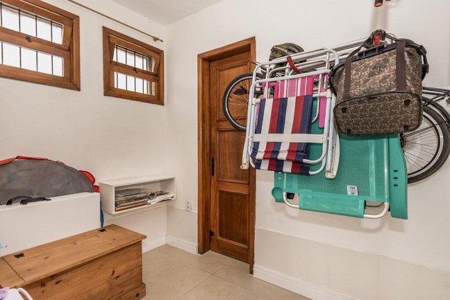 Imagem Casa com 3 Quartos à Venda, 219 m² em Cavalhada - Porto Alegre