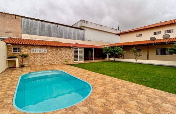 Imagem Casa com 5 Quartos à Venda, 830 m² em Setor Habitacional Arniqueira (águas Claras) - Brasília Imagem Casa com 5 Quartos à Venda, 830 m² em Setor Habitacional Arniqueira (águas Claras) - Brasília