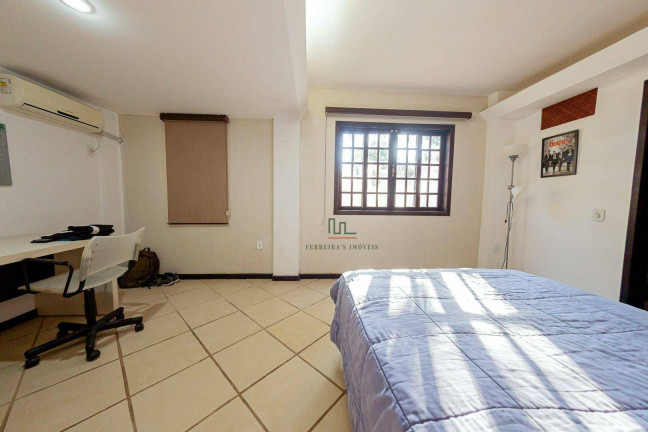 Imagem Casa com 6 Quartos à Venda, 250 m² em Itaipu - Niterói Imagem Casa com 6 Quartos à Venda, 250 m² em Itaipu - Niterói