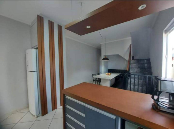 Imagem Casa com 3 Quartos à Venda, 125 m² em Jardim - Pindamonhangaba