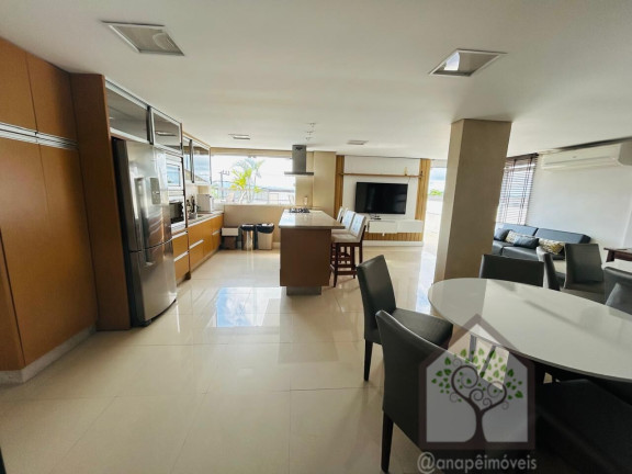 Imagem Apartamento com 3 Quartos à Venda, 105 m² em Centro - Florianópolis Imagem Apartamento com 3 Quartos à Venda, 105 m² em Centro - Florianópolis