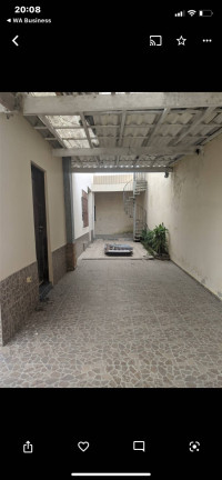 Imagem Sobrado com 4 Quartos à Venda, 220 m² em Jaraguá - Caraguatatuba Imagem Sobrado com 4 Quartos à Venda, 220 m² em Jaraguá - Caraguatatuba