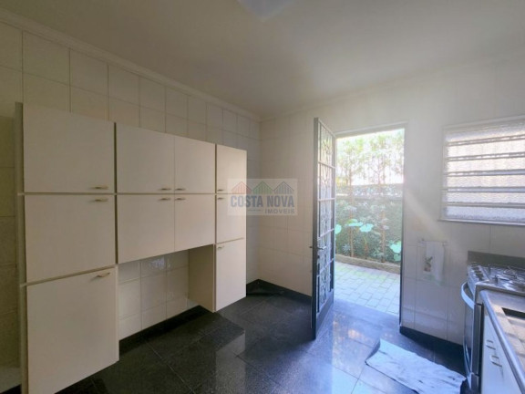 Imagem Casa com 3 Quartos à Venda, 244 m² em Pacaembu - São Paulo