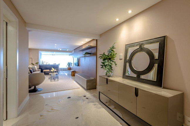 Imagem Apartamento com 3 Quartos à Venda, 313 m² em Centro - Balneário Camboriú