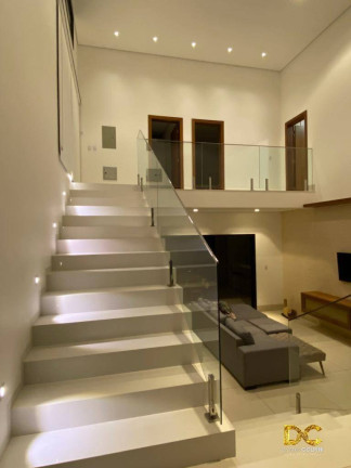 Imagem Casa de Condomínio com 3 Quartos à Venda, 370 m² em Santa Rosa - Cuiabá Imagem Casa de Condomínio com 3 Quartos à Venda, 370 m² em Santa Rosa - Cuiabá