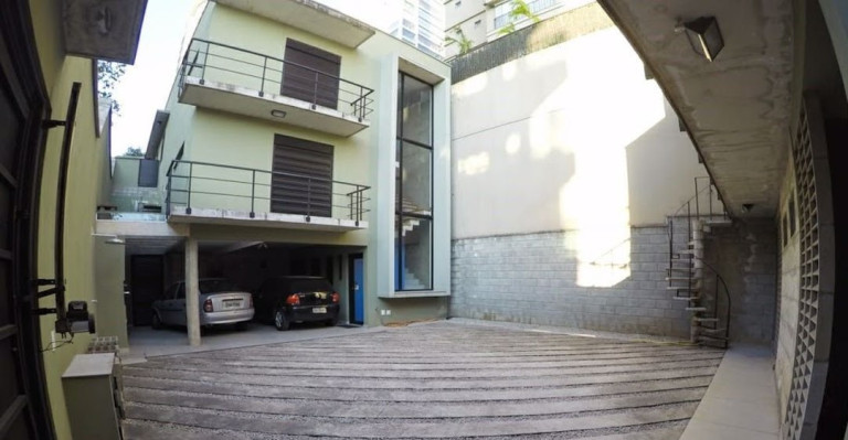 Imagem Casa com 10 Quartos à Venda, 350 m² em Campo Belo - São Paulo