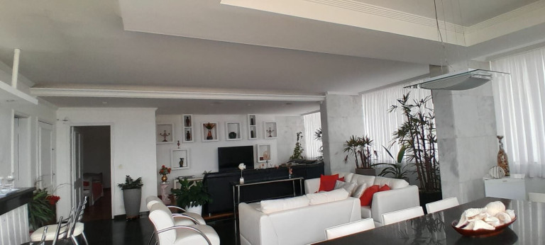 Apartamento com 3 Quartos à Venda, 220 m² em José Menino - Santos