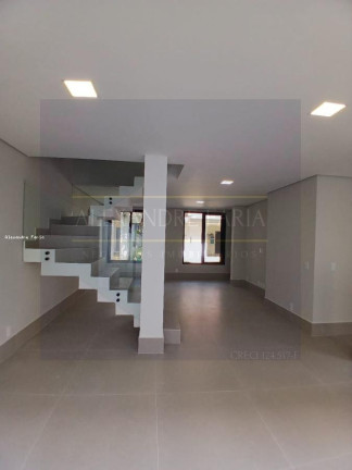 Imagem Casa com 5 Quartos à Venda, 176 m² em Camburi - São Sebastião Imagem Casa com 5 Quartos à Venda, 176 m² em Camburi - São Sebastião