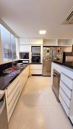 Imagem Casa de Condomínio com 8 Quartos à Venda, 650 m² em Piatã - Salvador
