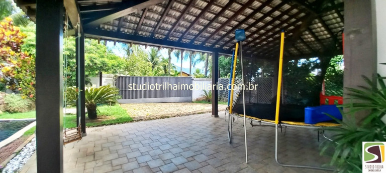 Imagem Sobrado com 8 Quartos à Venda, em Engenheiro D'água - Ilhabela Imagem Sobrado com 8 Quartos à Venda, em Engenheiro D'água - Ilhabela