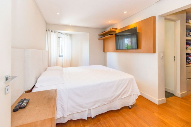 Imagem Imóvel com 3 Quartos à Venda, 180 m² em Moema - São Paulo Imagem Imóvel com 3 Quartos à Venda, 180 m² em Moema - São Paulo